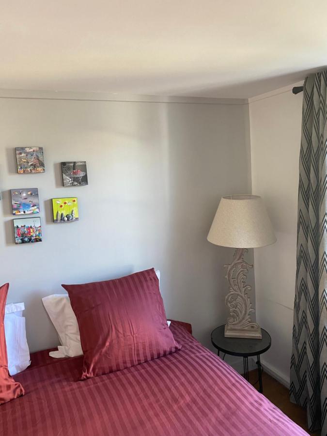 Chambre D'Hotes Du Carre Des Arts Онфлер Екстер'єр фото